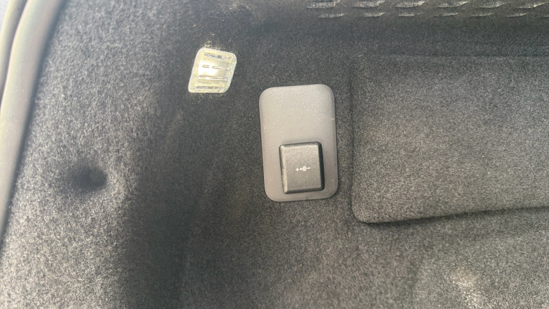 Land Rover Range Rover Evoque 2.0 D200 Autobiography 5dr Auto [Revised] Diesel Hatchback